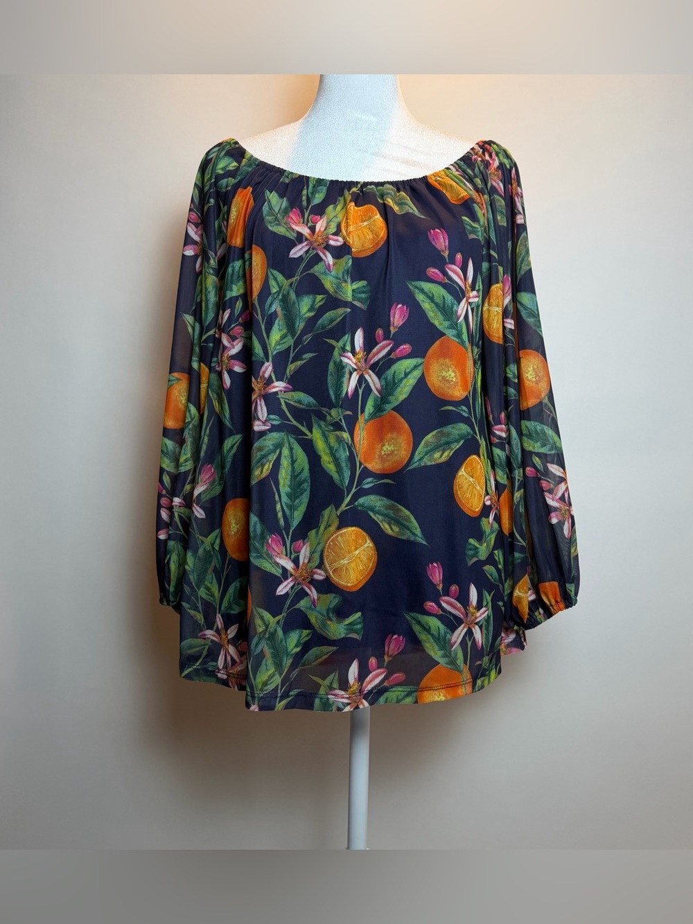 G by Giuliana Navy Top with Citrus and floral print - Picture 2 of 9